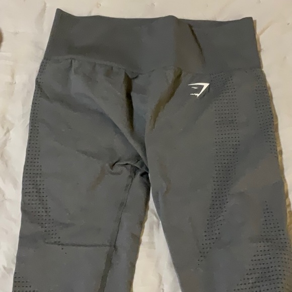 Gymshark Pants - Gymshark gray leggings